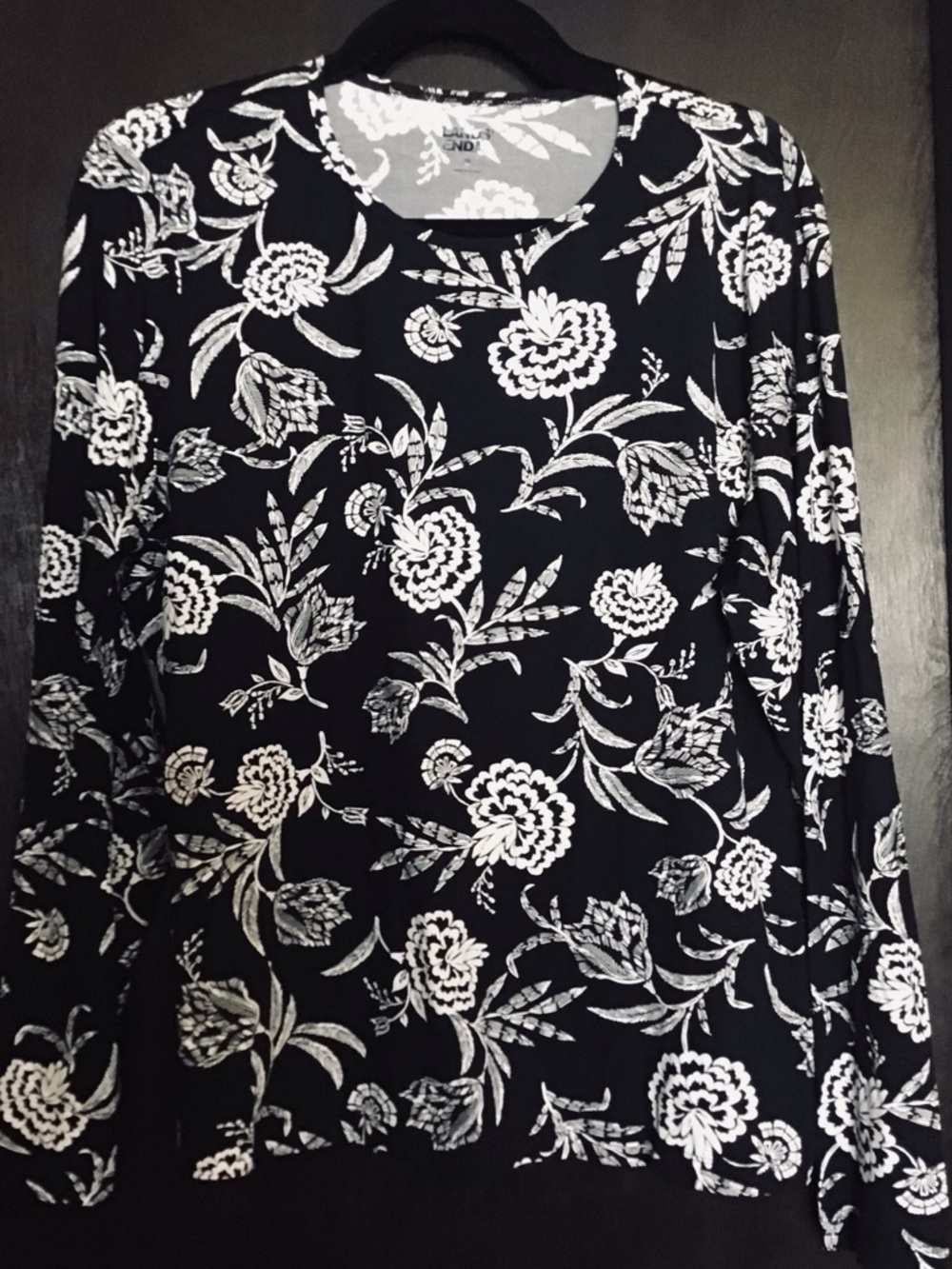 Lands' End Black and White Floral Crew Neck Rash Guard Top